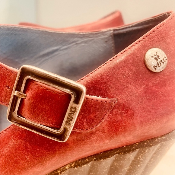 MAG Mary Jane Rubber Wedge Heel Sandal - Picture 12 of 13